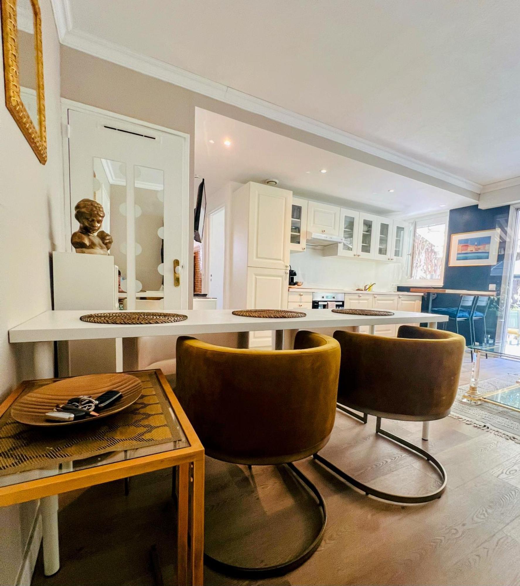 סן טרופז Superbe Appartement Avec Terrasse Jardin Et Parking Prive מראה חיצוני תמונה