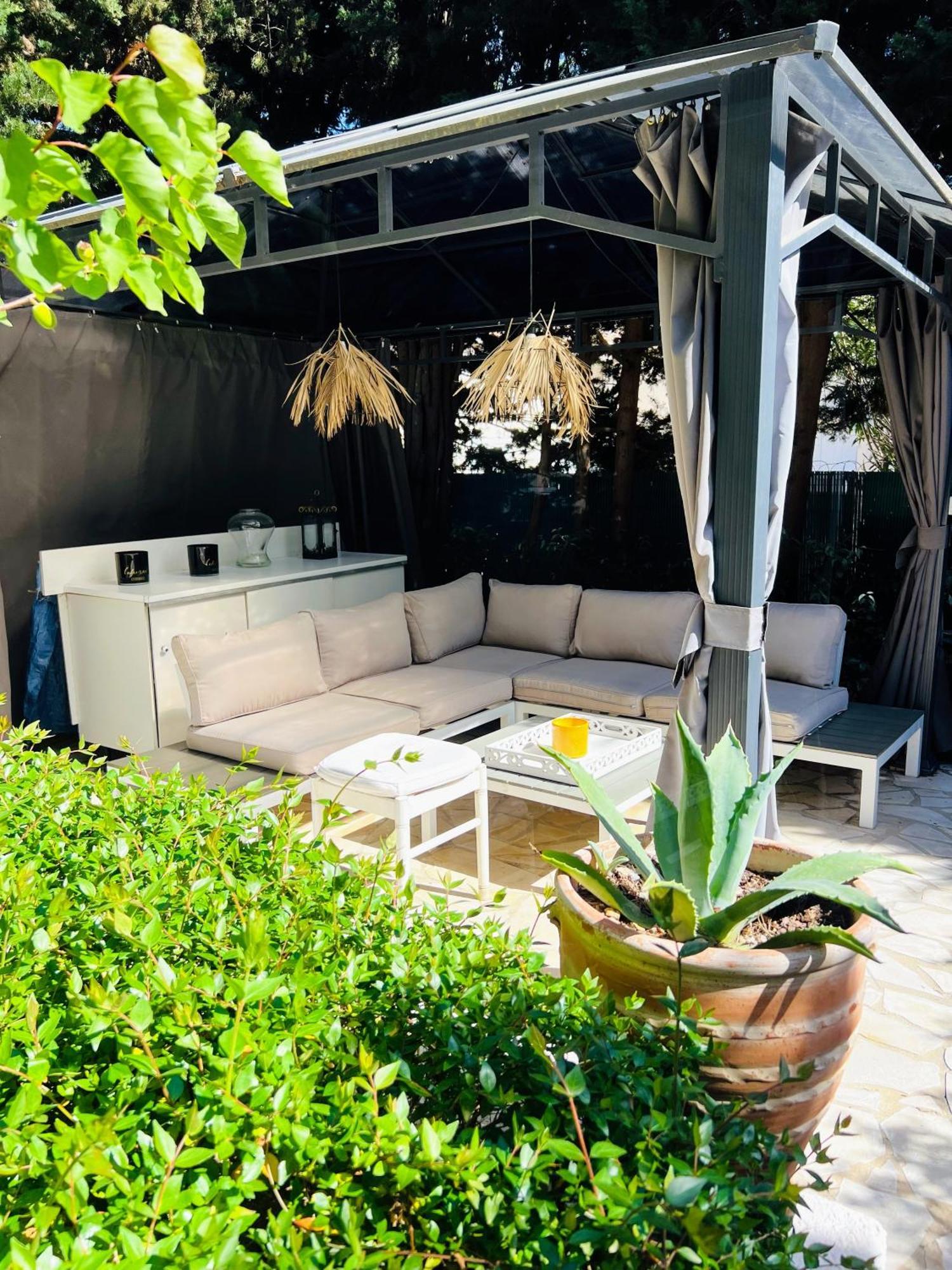 סן טרופז Superbe Appartement Avec Terrasse Jardin Et Parking Prive מראה חיצוני תמונה