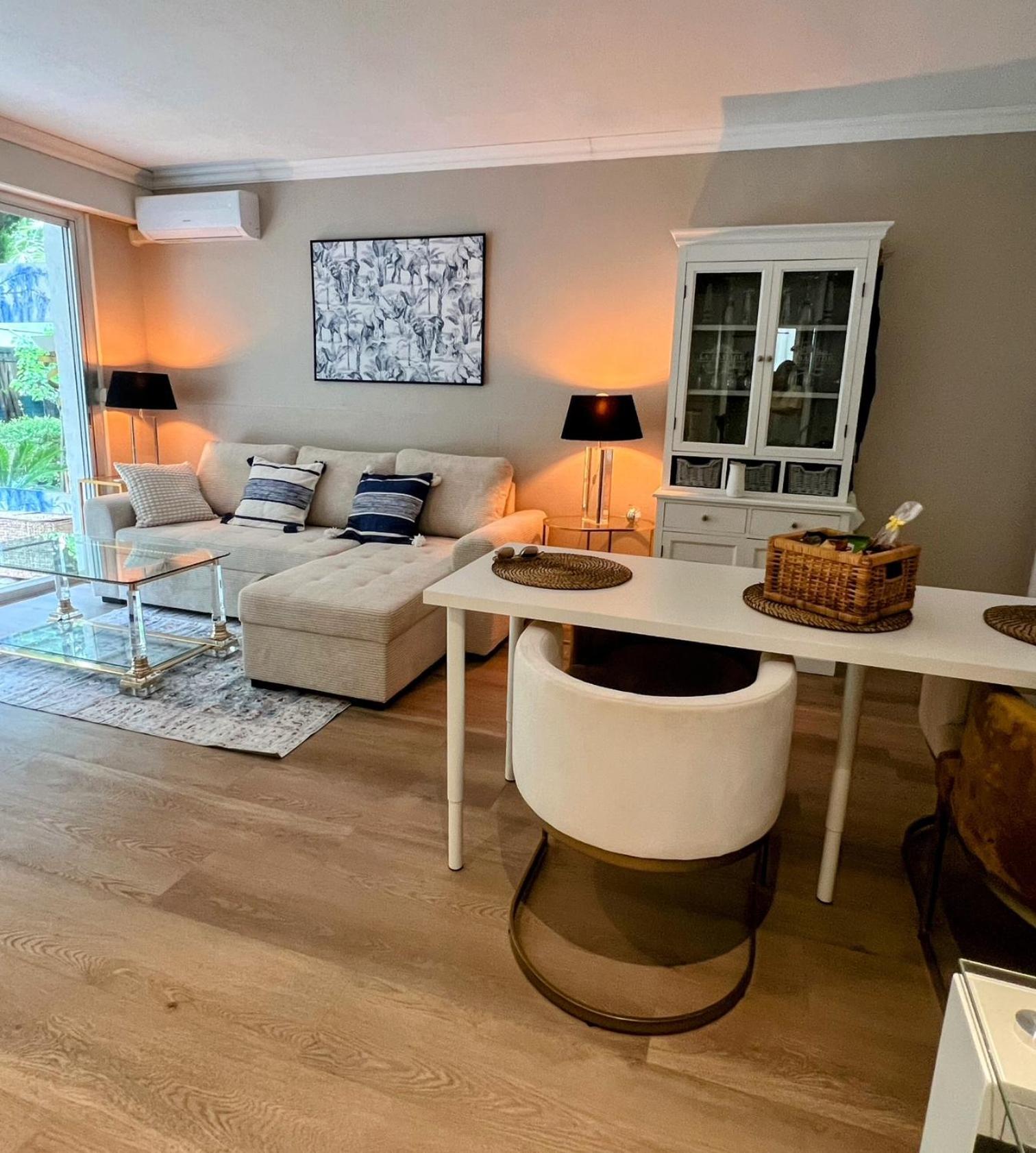 סן טרופז Superbe Appartement Avec Terrasse Jardin Et Parking Prive מראה חיצוני תמונה